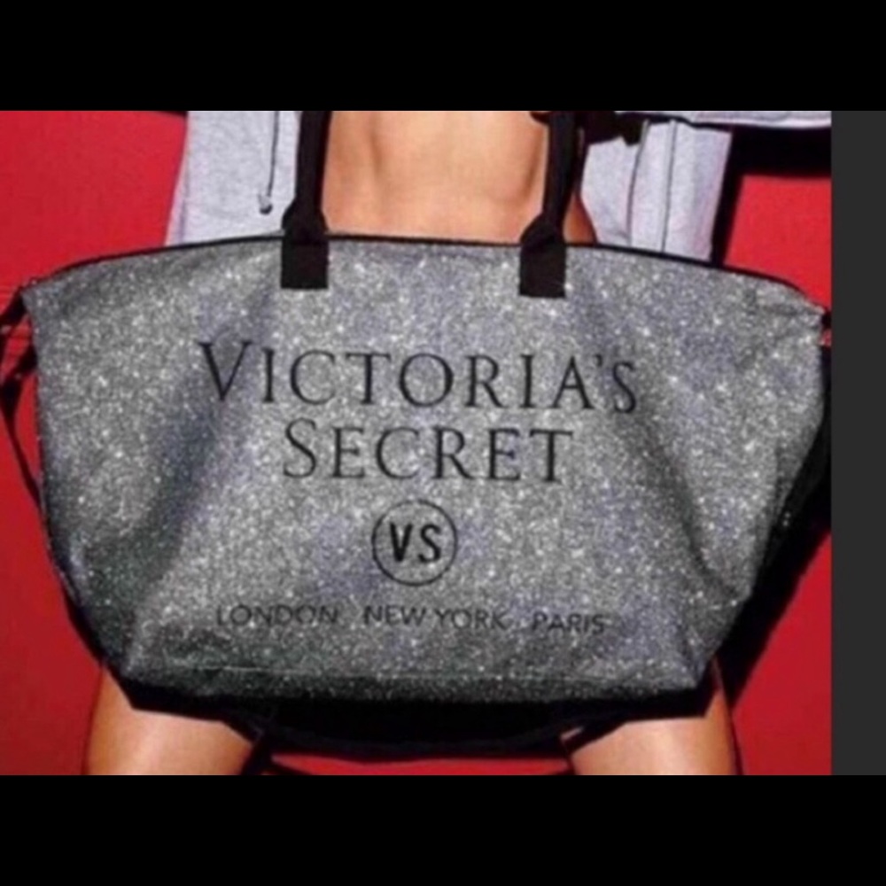 EUC Gently loved Victoria’s Secret Tote/duffel bag
